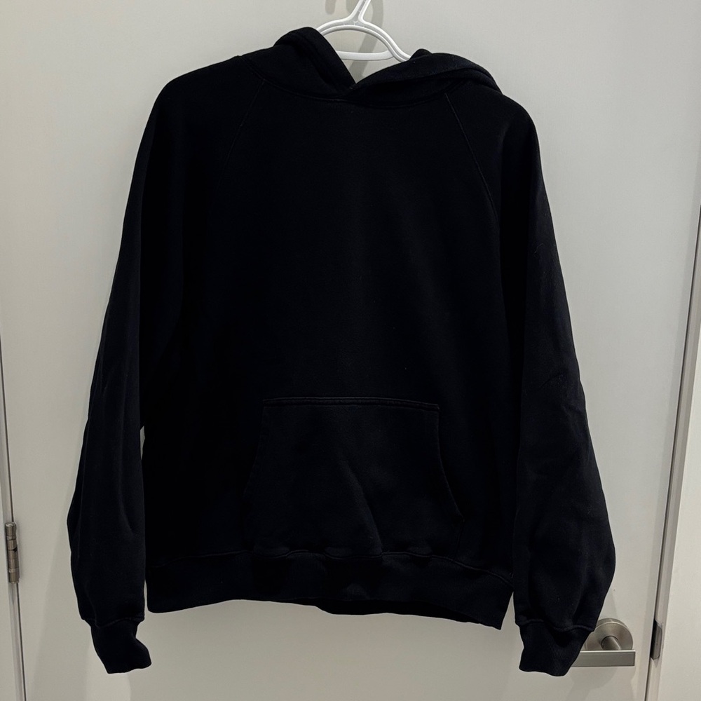 Aritzia Black Mega Sweatfleece Mega  Hoodie